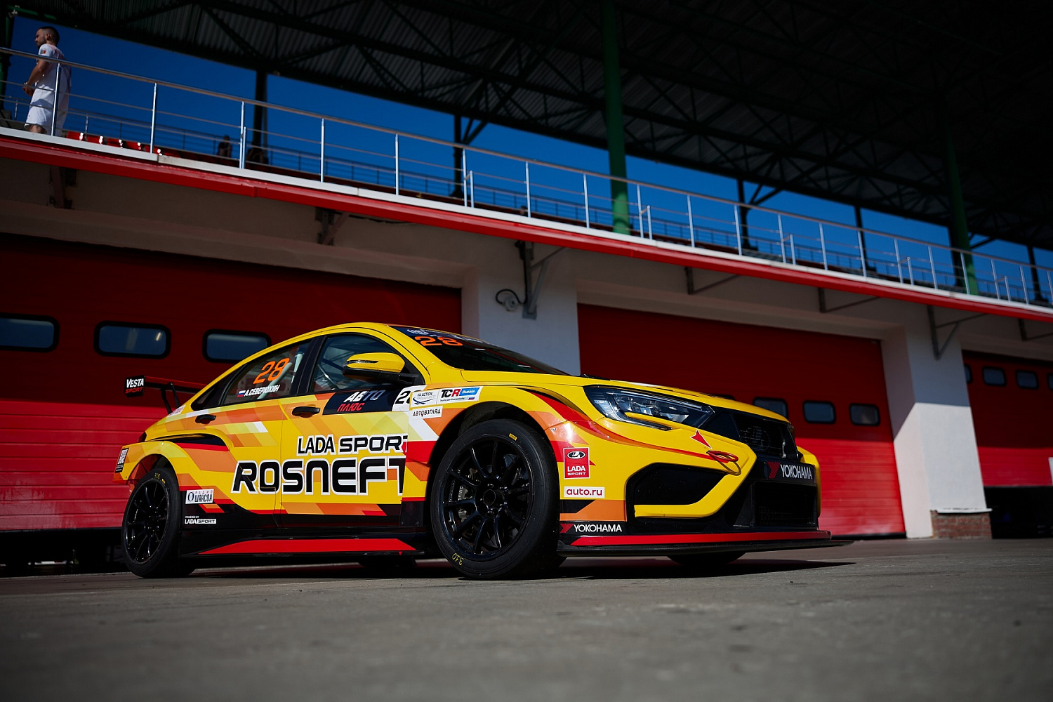 ПЕРВАЯ ПОБЕДА ОБНОВЛЕННОЙ LADA VESTA TCR